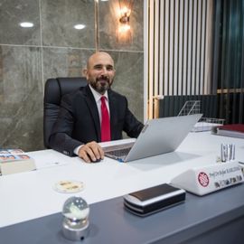 Prof. Dr. Rıfat Karlıdağ